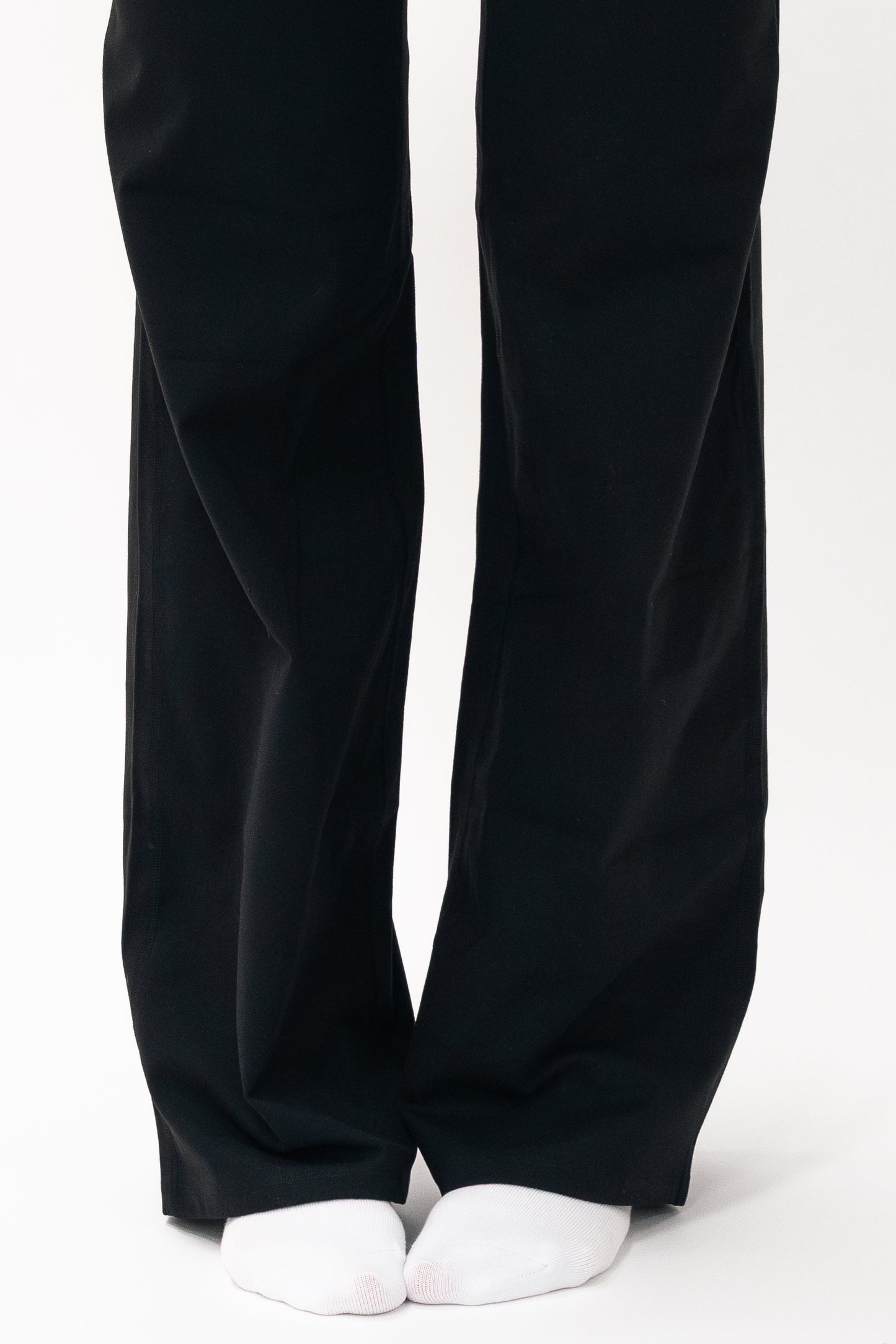 (Forsala) ERA Straight Leg Pants